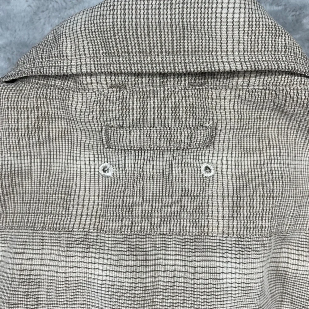 The North Face Mens Tan‎ Plaid Short Sleeve Hiking Shirt Vent Hidden Pocket Med